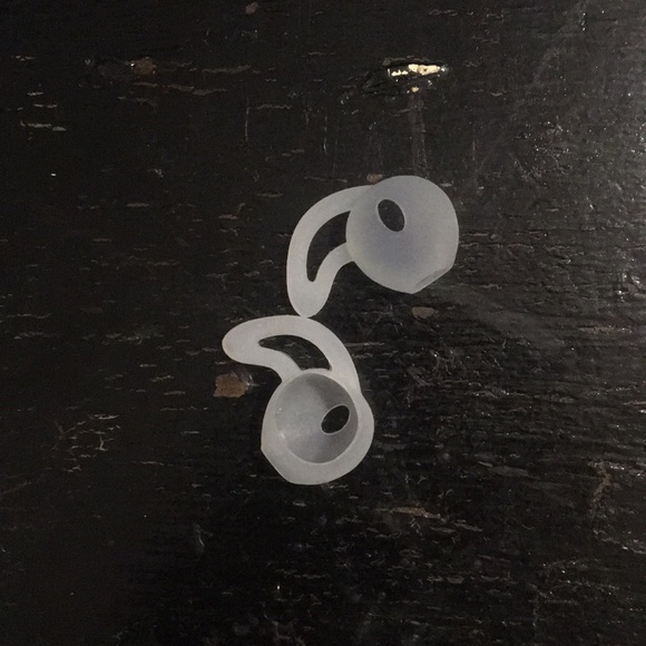 Apple earphones - Picture 2 of 2